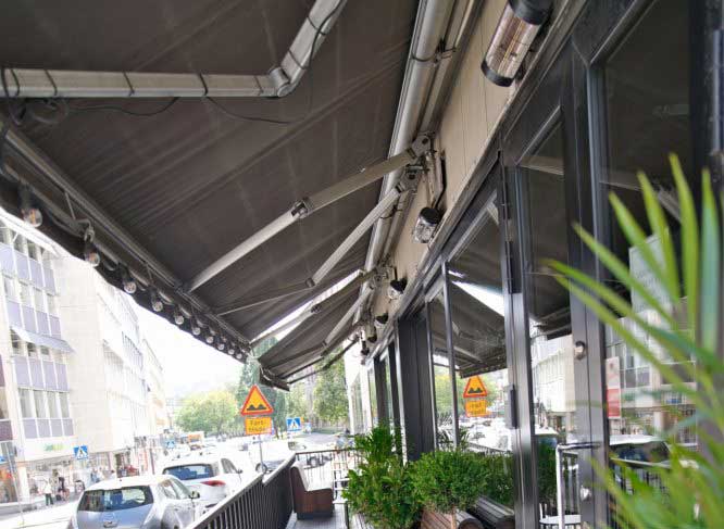 ビニール間仕切り工事